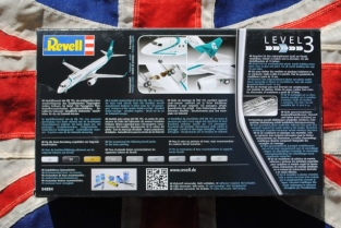 Revell 04884 EMBRAER 195 